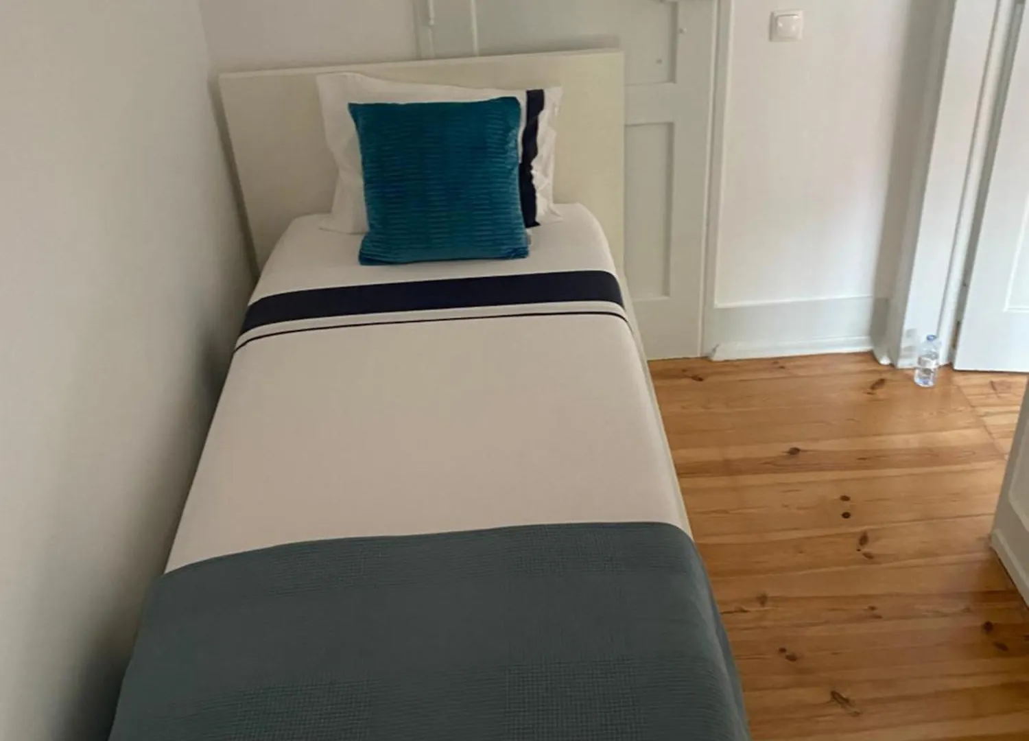 Quarto Do Bairro Лиссабон 0*,